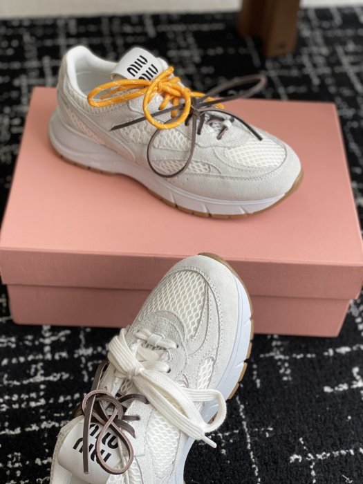 Кроссовки фото 6