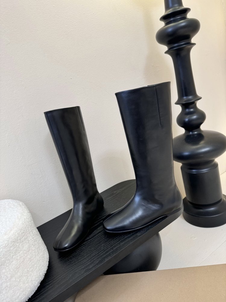 Чоботи жіночі фото 3