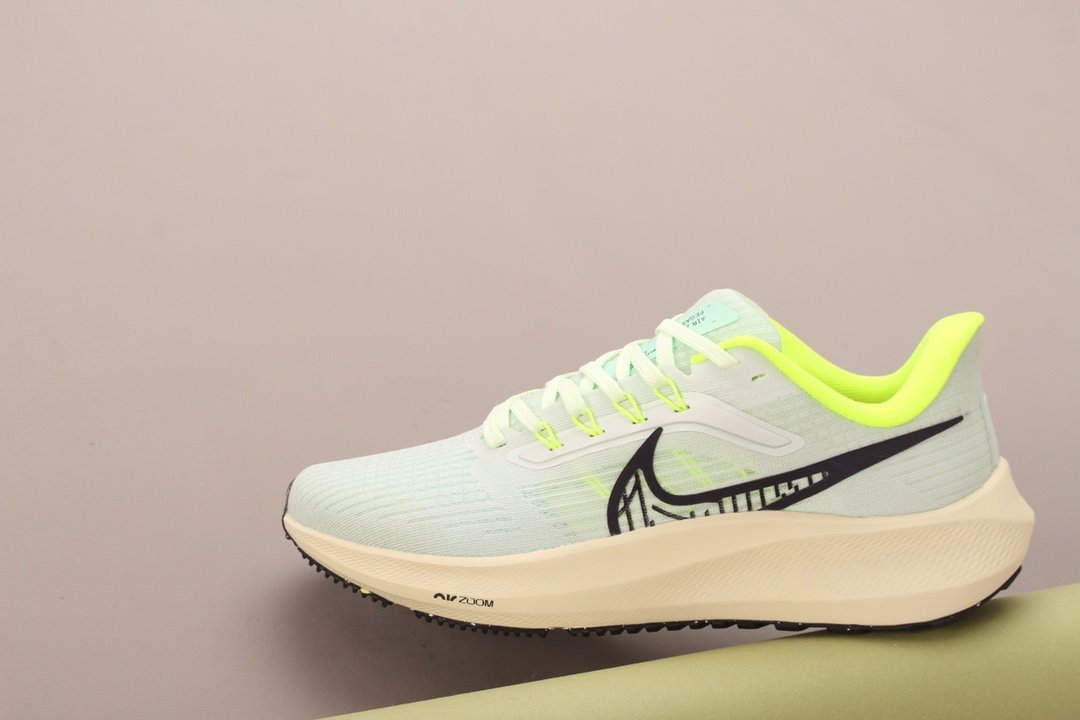 Кроссовки Air Zoom Pegasus 39 Barely Green Volt - DH4071-301 фото 3