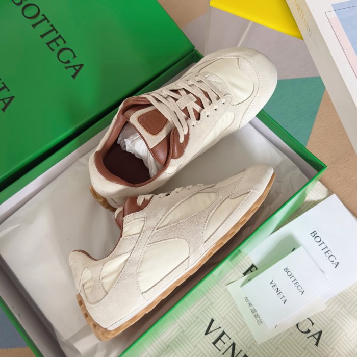 Кросівки фото 4