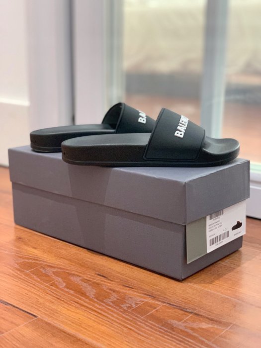 Шлепанцы фото 6