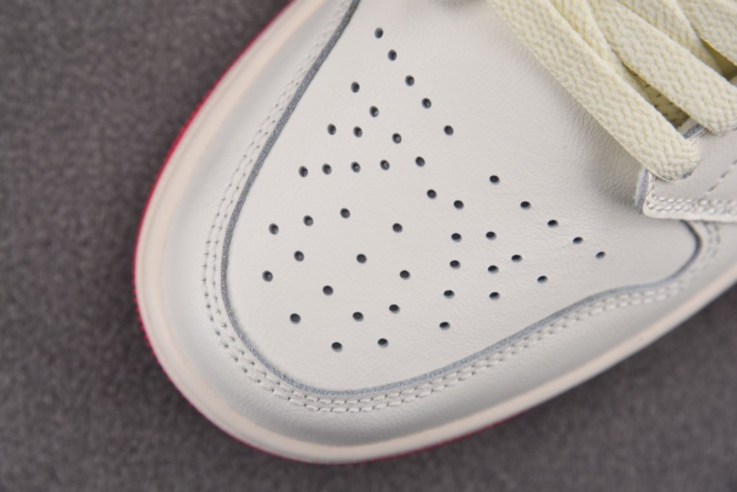 Кроссовки Air Jordan 1 Low Premium фото 8