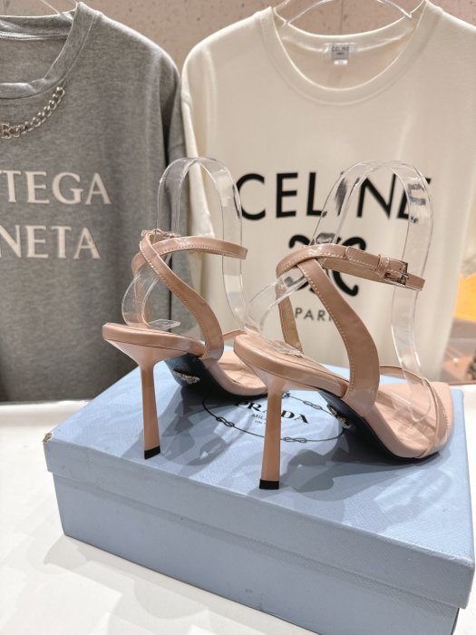 Босоніжки фото 8