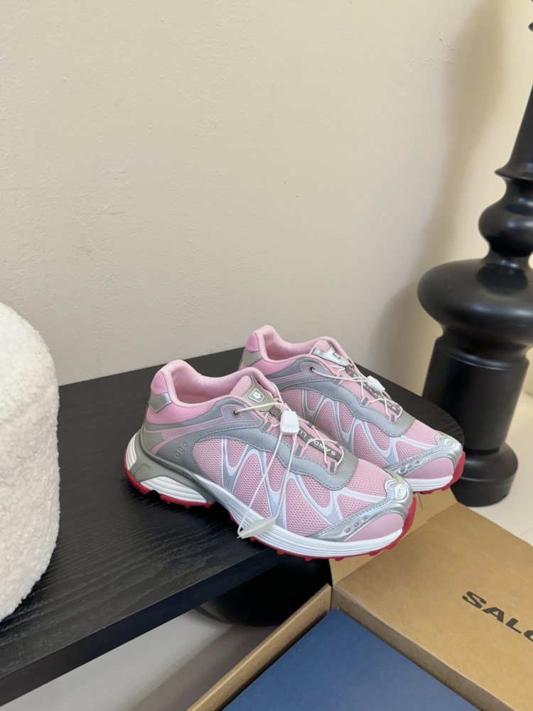 Кроссовки женские XT-6 фото 2