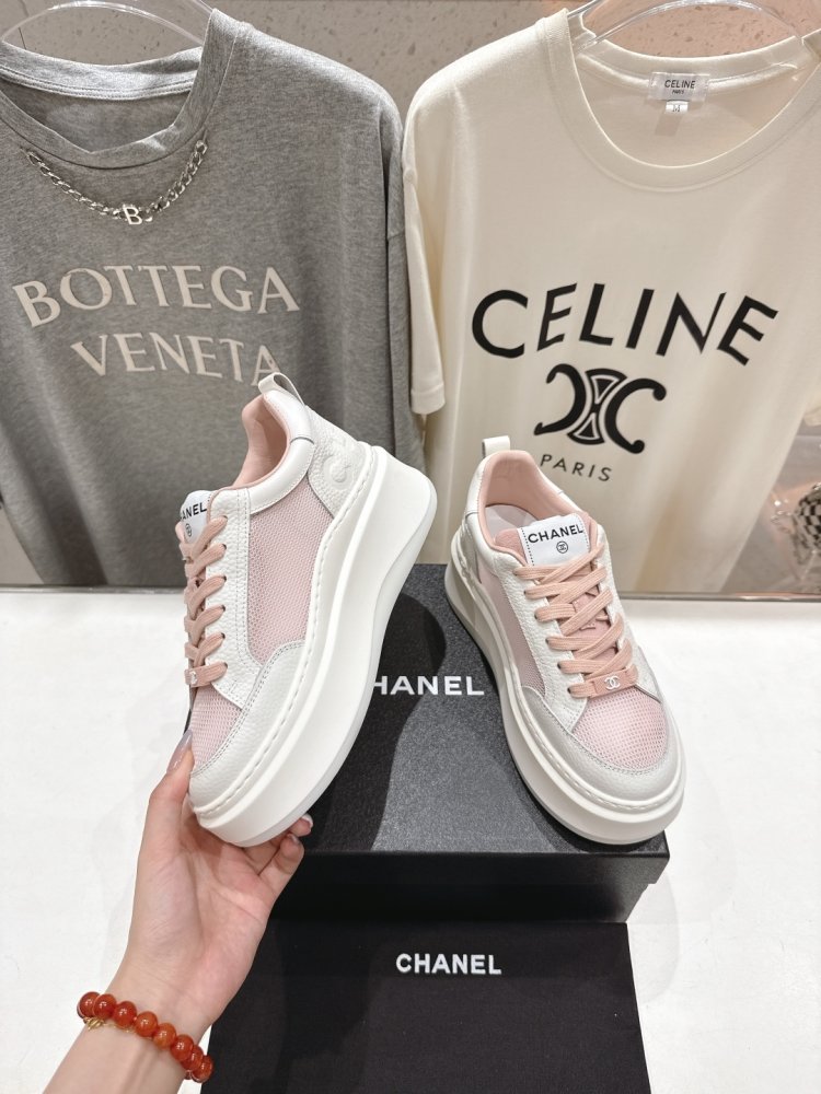 Кроссовки женские фото 4