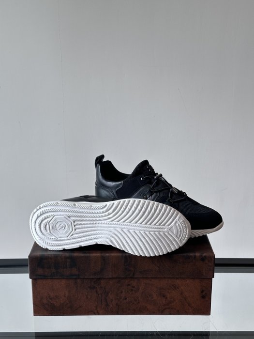 Кросівки фото 9