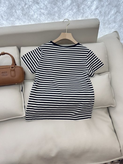 T-shirt women's фото 5