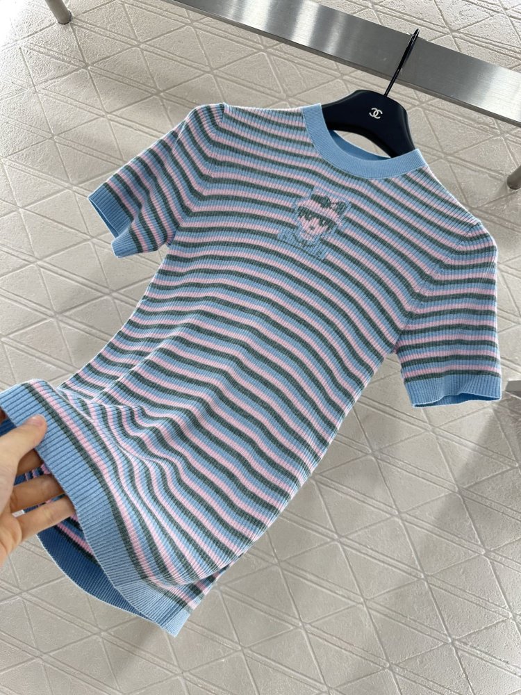 Футболка жіноча фото 7