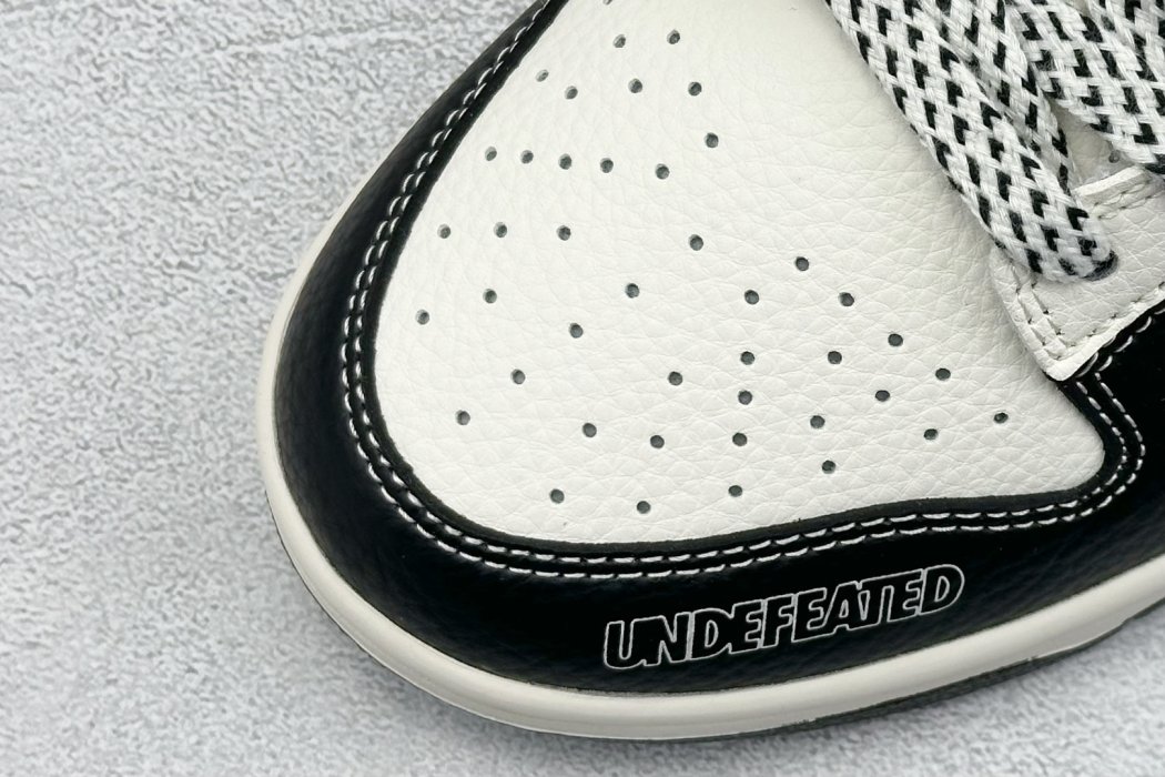Кроссовки Nike SB Dunk Low x UNDEFEATED фото 7