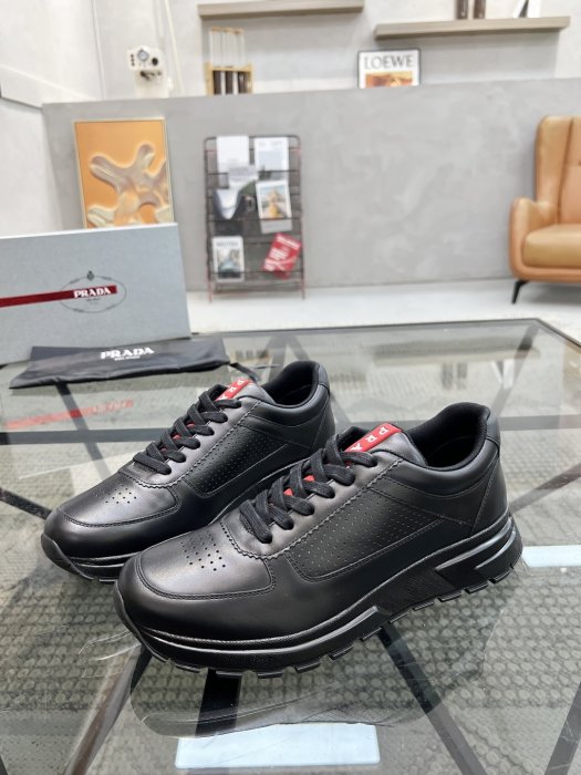 Кроссовки мужские