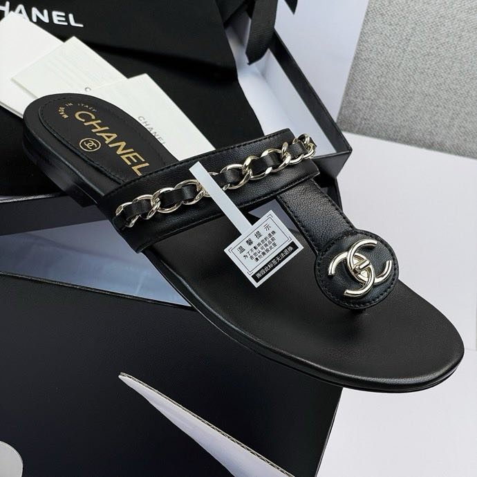 Шлепанцы женские фото 5