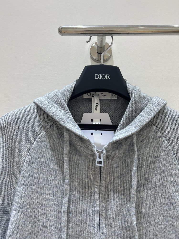 Кофта жіноча фото 3