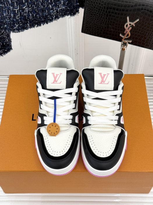 Sneakers фото 4