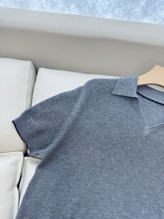 Футболка женская фото 6