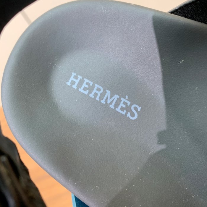 Сандалі жіночі фото 8