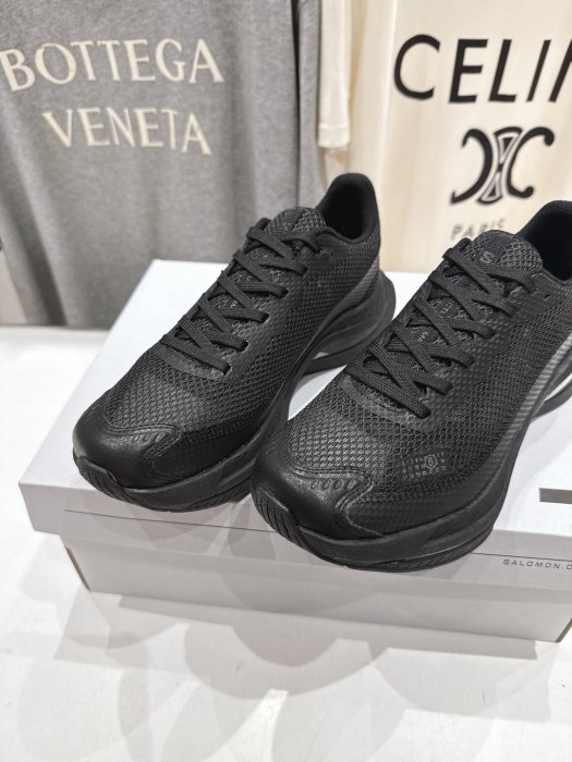 Кросівки фото 6