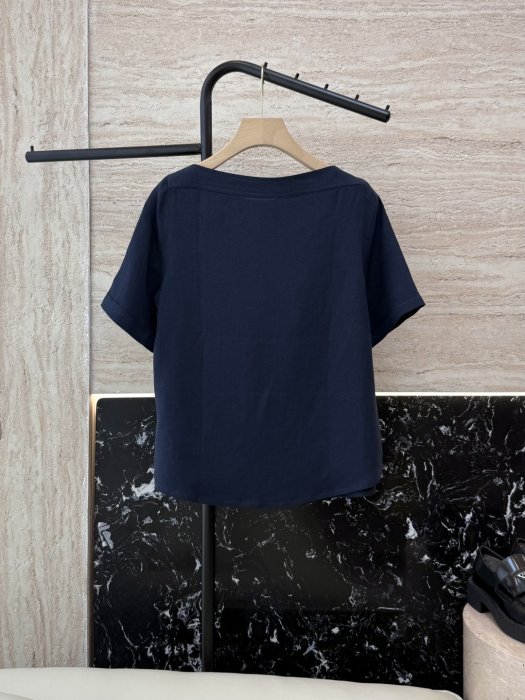 T-shirt women's фото 2