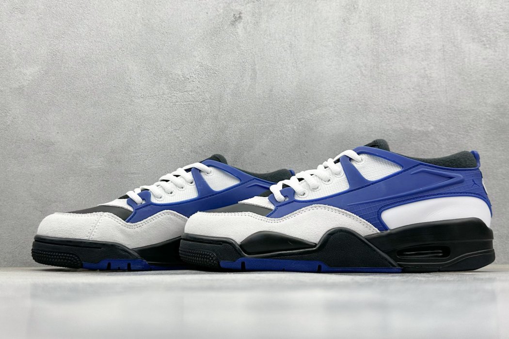 Кроссовки Nike Air Jordan 4 Retro фото 5