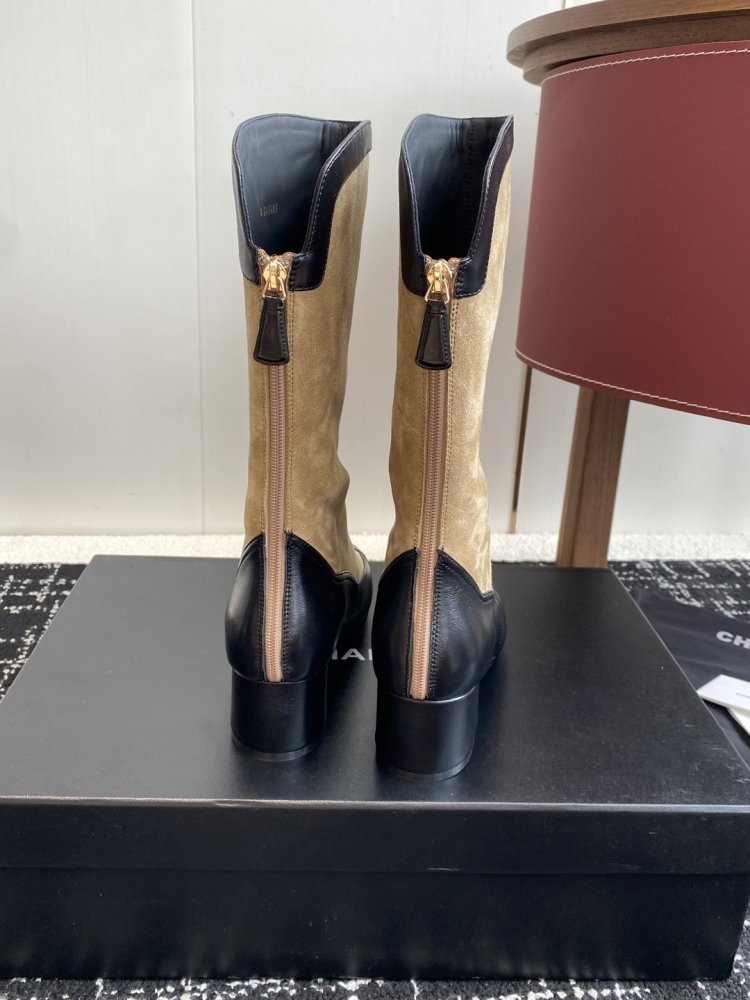 Сапоги женские фото 8