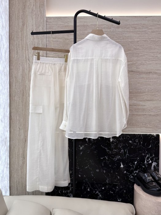 Костюм женский фото 2