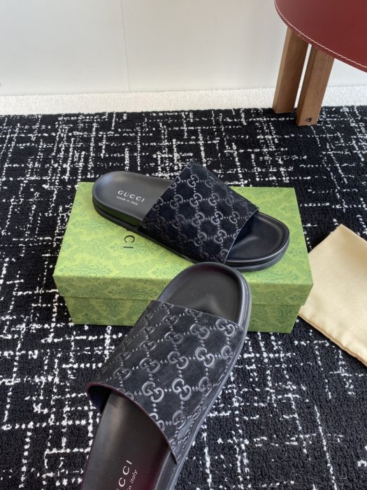 Шлепанцы фото 6