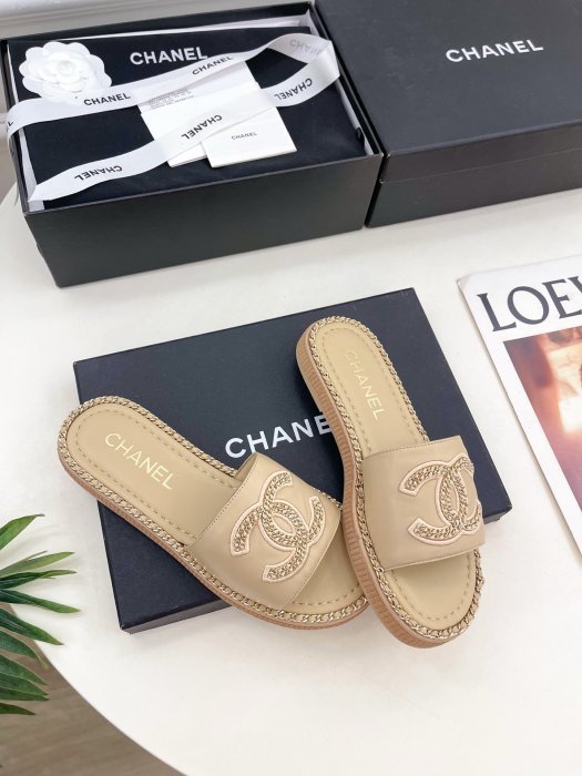 Шльопанці жіночі фото 2