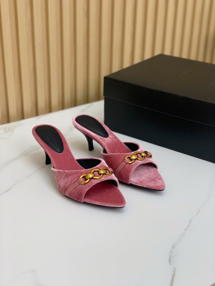 Босоножки фото 3