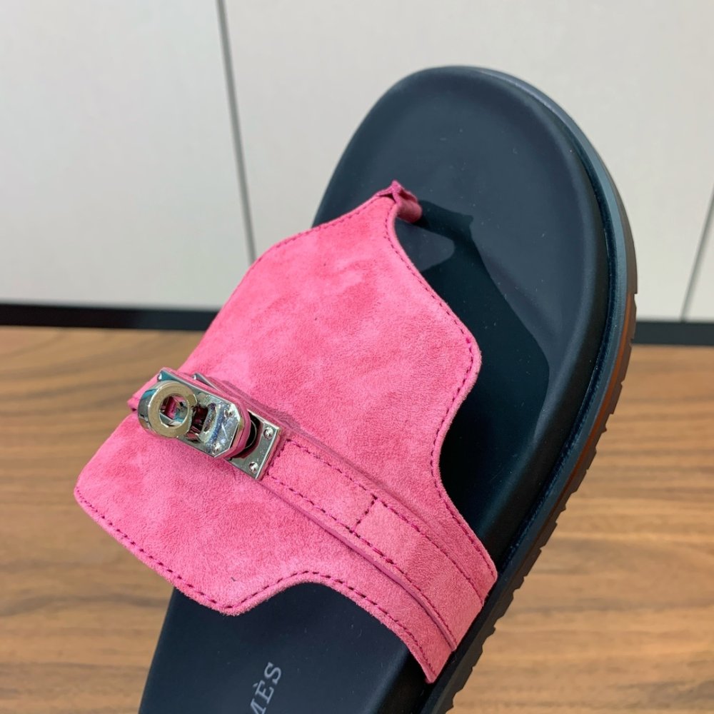 Шлепанцы женские фото 9