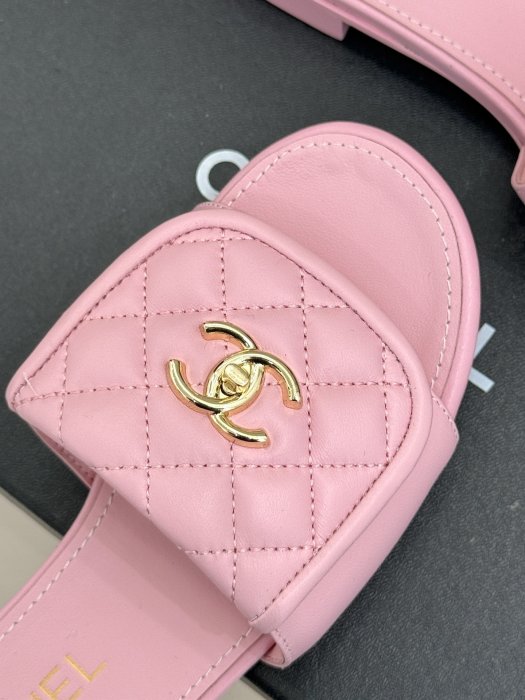 Шлепанцы фото 7