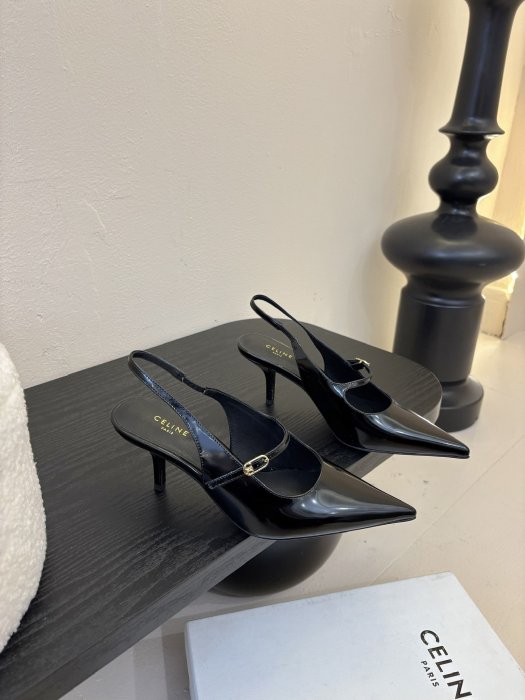 Босоножки фото 2