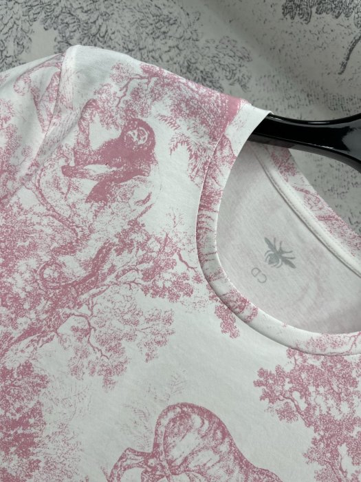 T-shirt women's фото 6