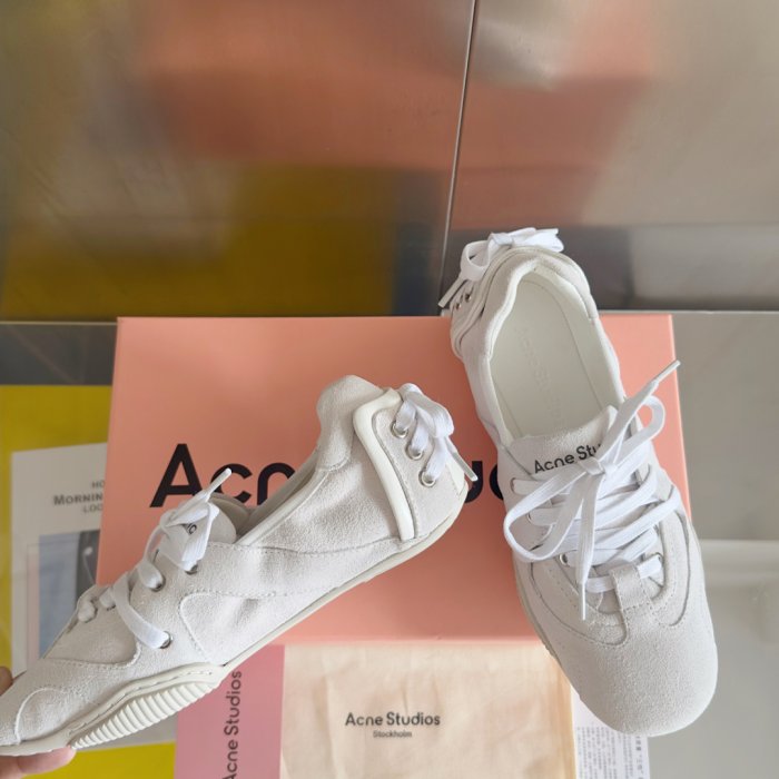 Кросівки фото 3