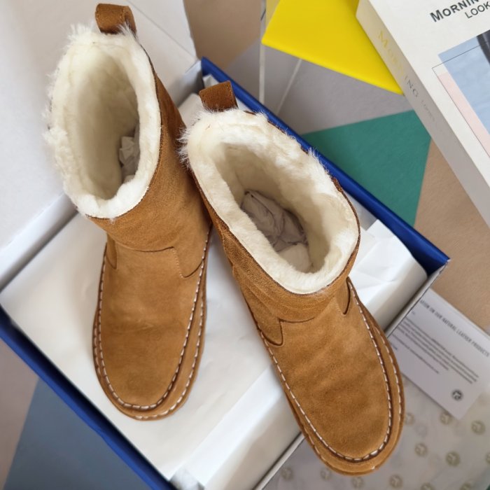 Ugg boots women's