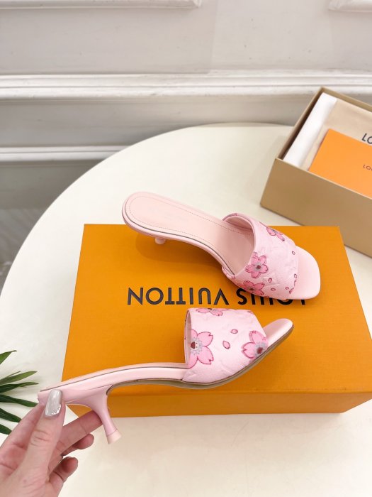 Босоножки фото 4