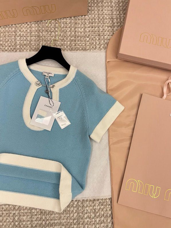 Костюм жіночий фото 4