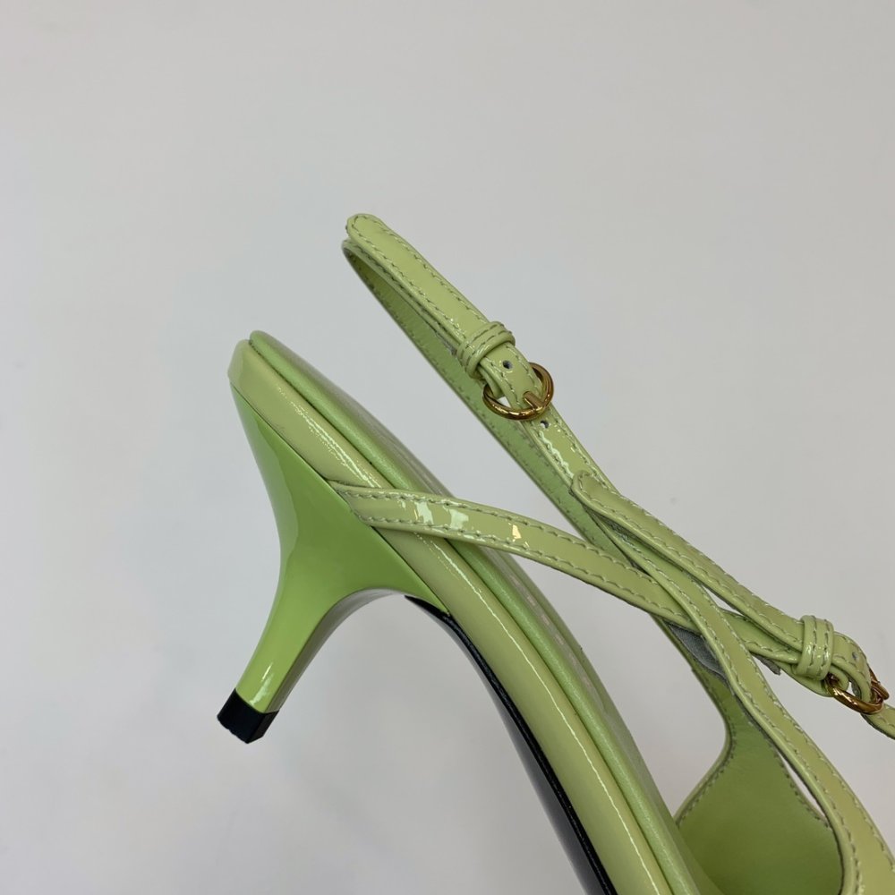 Босоножки фото 9