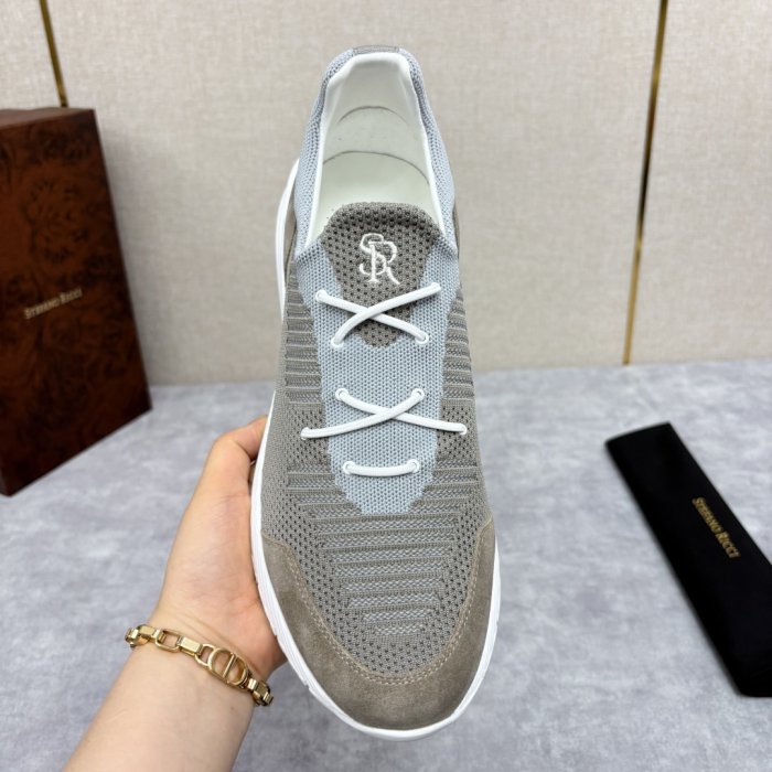 Кросівки фото 8