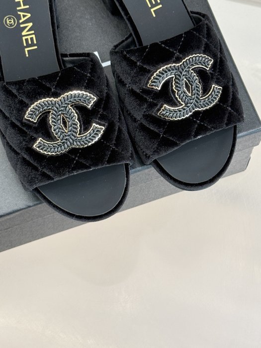 Босоножки фото 7