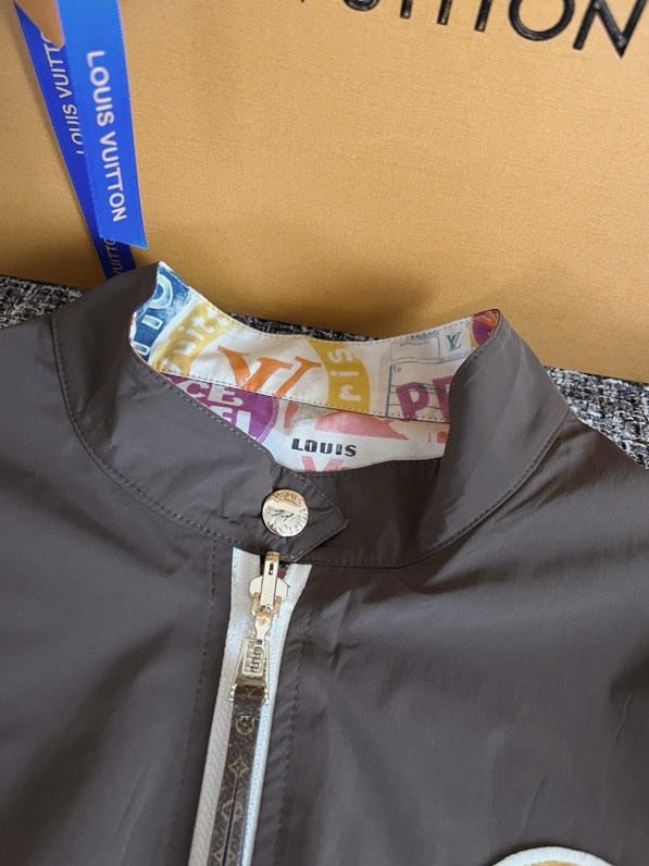 Jacket women's фото 4