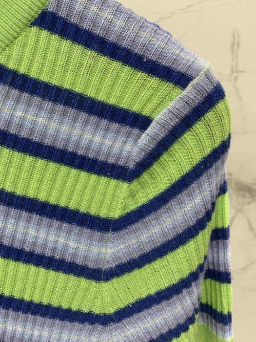 Футболка женская фото 4