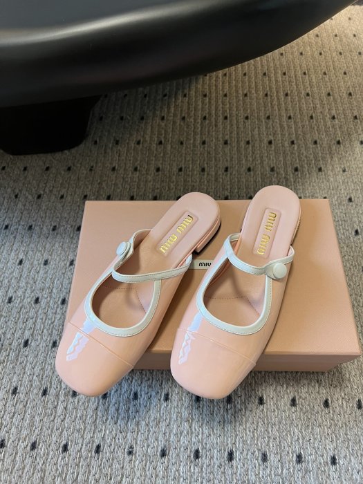 Босоножки фото 9