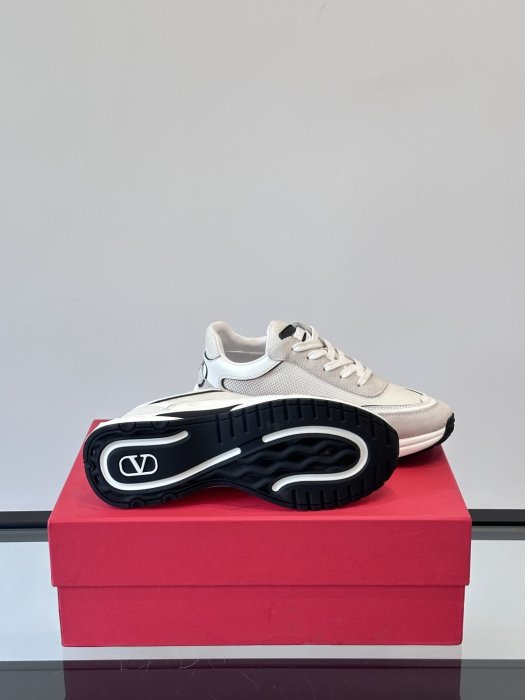 Sneakers фото 9