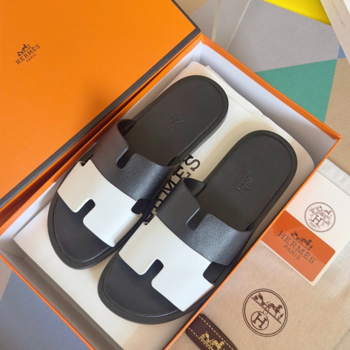 Шлепанцы женские фото 5