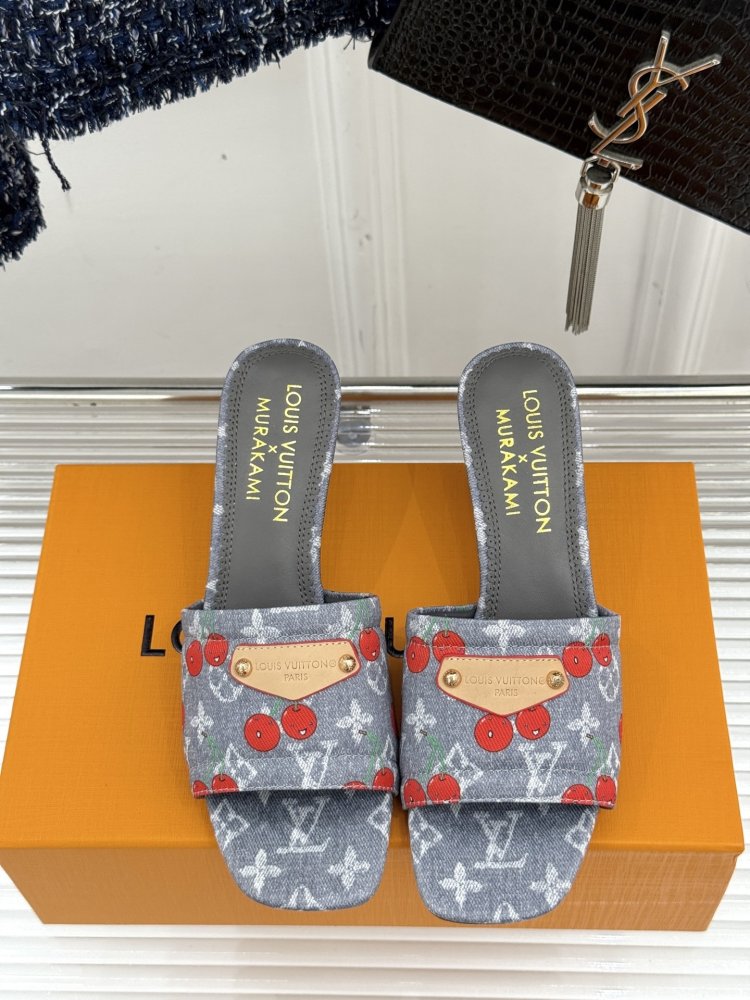 Босоніжки фото 4