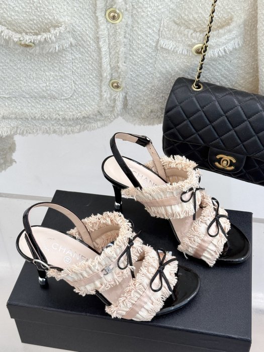 Босоножки фото 3