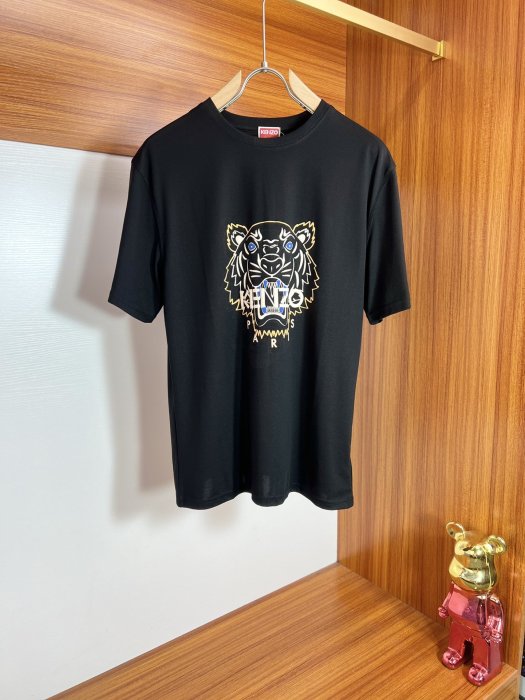 T-shirt men's