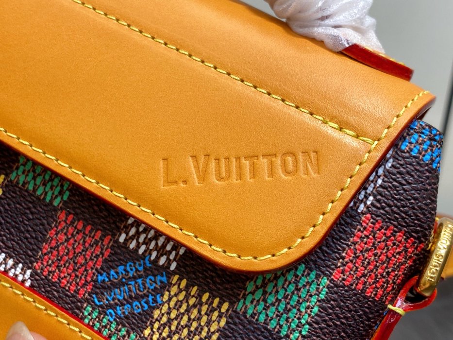 Сумка женская STEAMER EAST WEST 20 см фото 6