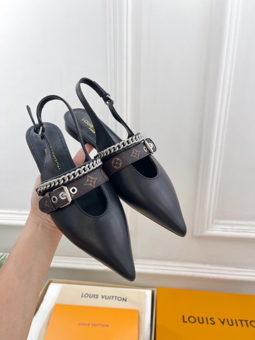 Босоножки фото 4