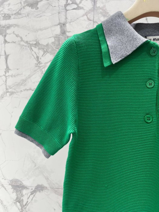 Футболка женская фото 3