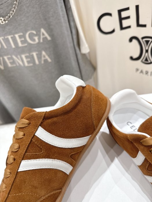 Кросівки фото 6